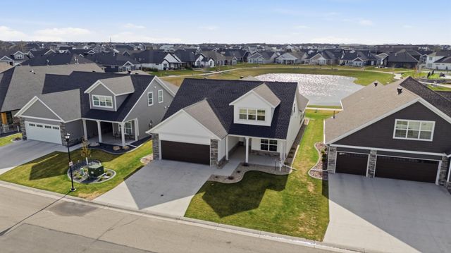 711 Rania Way W, West Fargo, ND 58078