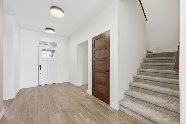 711 Rania Way W, West Fargo, ND 58078