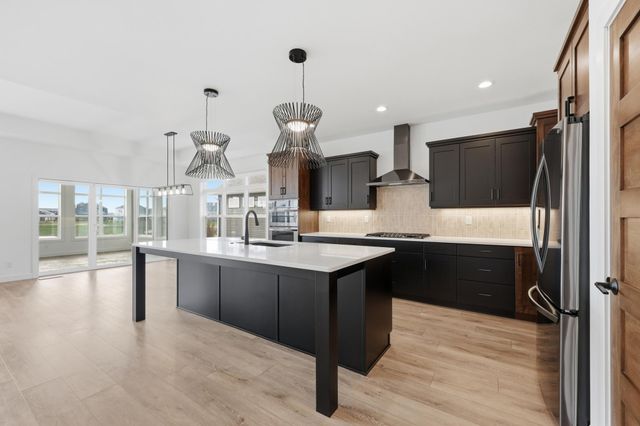 711 Rania Way W, West Fargo, ND 58078