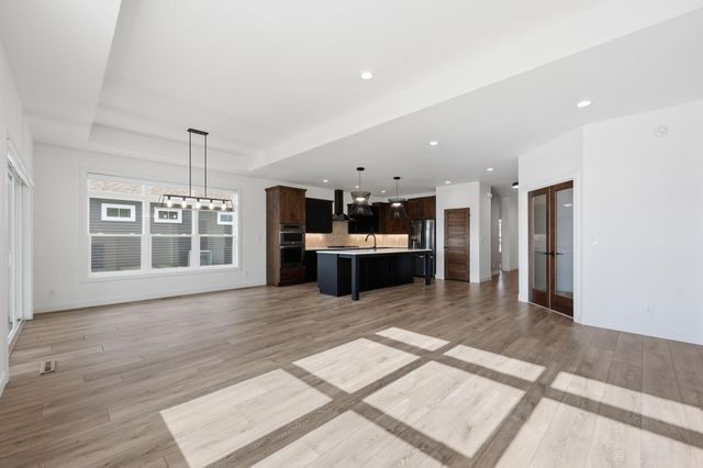 711 Rania Way W, West Fargo, ND 58078
