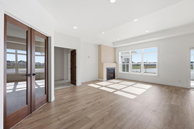 711 Rania Way W, West Fargo, ND 58078