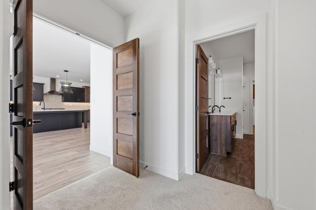711 Rania Way W, West Fargo, ND 58078