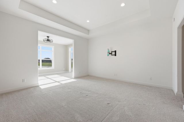 711 Rania Way W, West Fargo, ND 58078