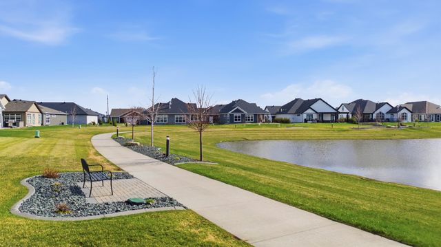 711 Rania Way W, West Fargo, ND 58078
