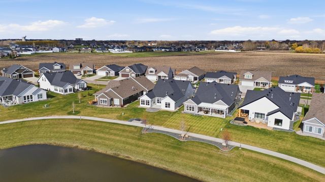 711 Rania Way W, West Fargo, ND 58078