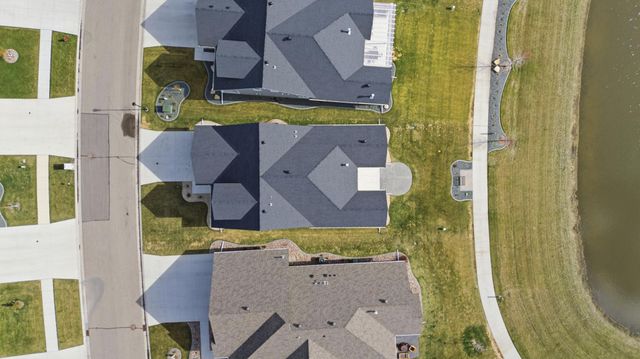711 Rania Way W, West Fargo, ND 58078