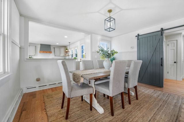 32 Cedar St, Fairhaven, MA 02719