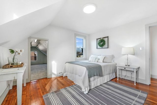 32 Cedar St, Fairhaven, MA 02719