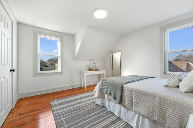 32 Cedar St, Fairhaven, MA 02719