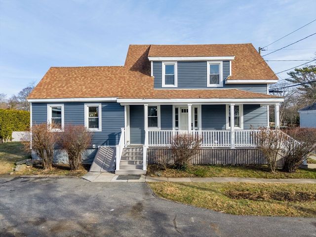 32 Cedar St, Fairhaven, MA 02719