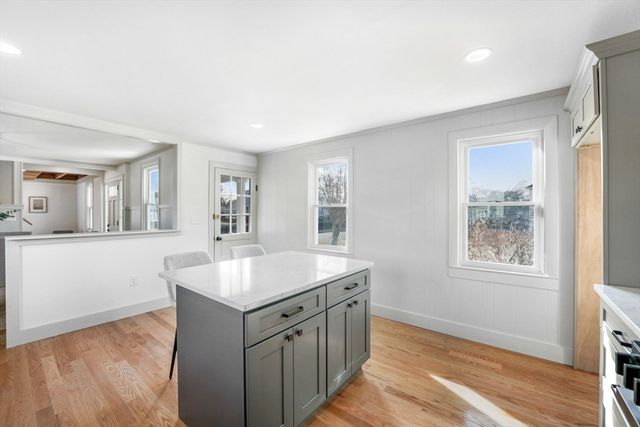 32 Cedar St, Fairhaven, MA 02719