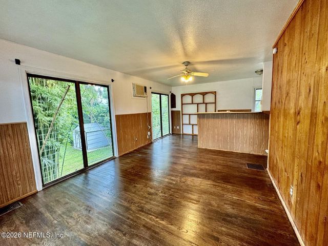 2926 SELMA Street, Jacksonville, FL 32205