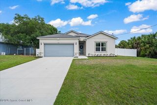 509 Lambright Street SW, Palm Bay, FL 32908