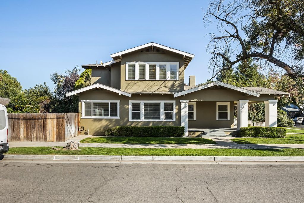 1105 E Bremer Avenue, Fresno, CA 93728