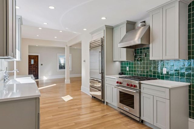 4525 Abbott Avenue S, Minneapolis, MN 55410