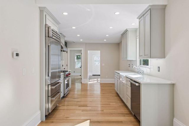 4525 Abbott Avenue S, Minneapolis, MN 55410