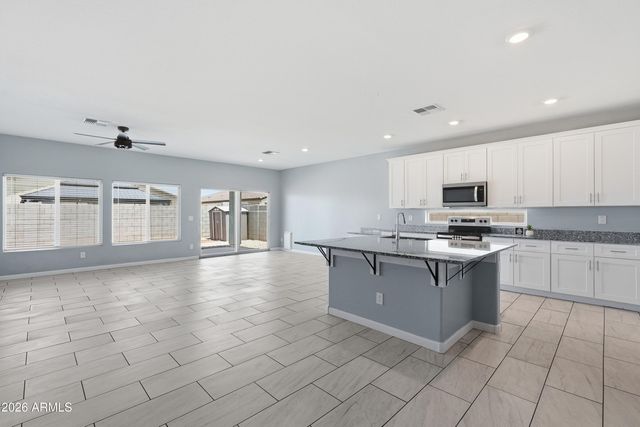 1692 W AZTEC Drive, Coolidge, AZ 85128
