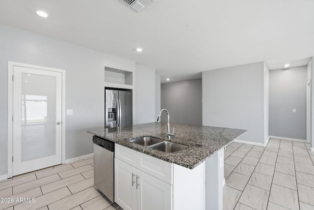 1692 W AZTEC Drive, Coolidge, AZ 85128