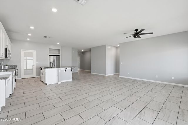 1692 W AZTEC Drive, Coolidge, AZ 85128