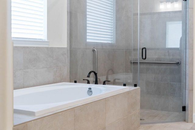 305 Champions Court, El Campo, TX 77437