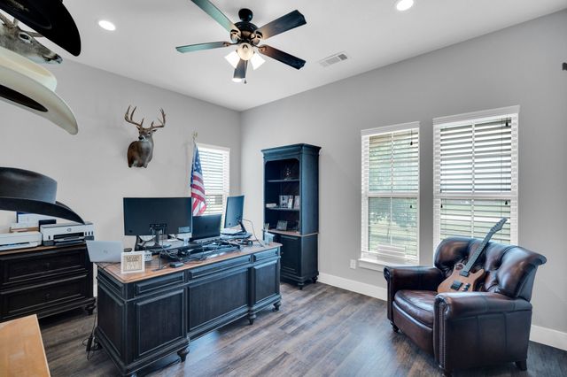 8611 Mattie Lane, Waxahachie, TX 75167