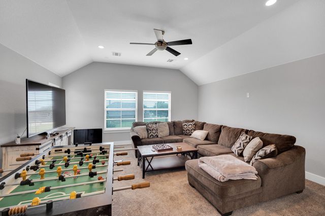 8611 Mattie Lane, Waxahachie, TX 75167