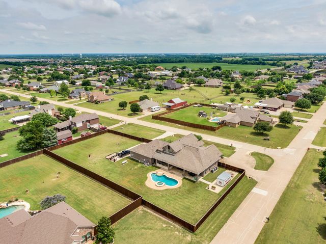 8611 Mattie Lane, Waxahachie, TX 75167