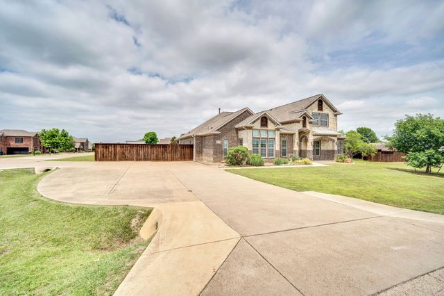 8611 Mattie Lane, Waxahachie, TX 75167