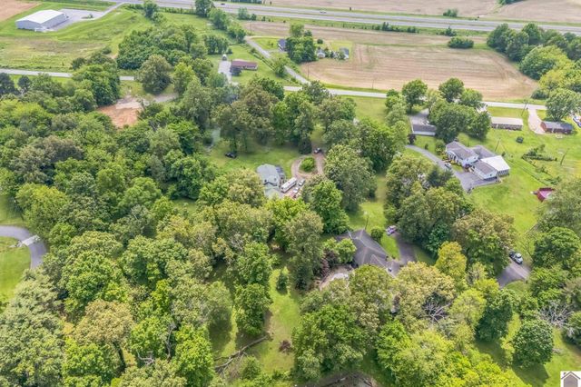 52 State Route 2205, Mayfield, KY 42066