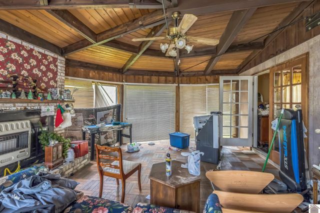 52 State Route 2205, Mayfield, KY 42066