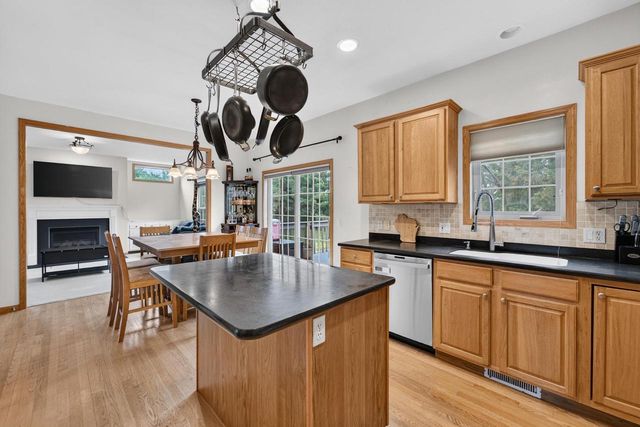 5685 Kinsale Drive, Fitchburg, WI 53711