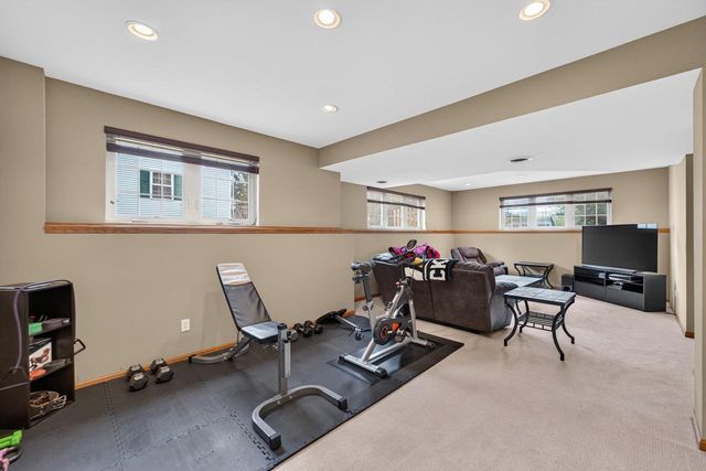 5685 Kinsale Drive, Fitchburg, WI 53711