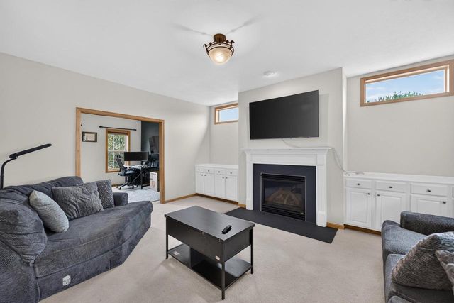 5685 Kinsale Drive, Fitchburg, WI 53711