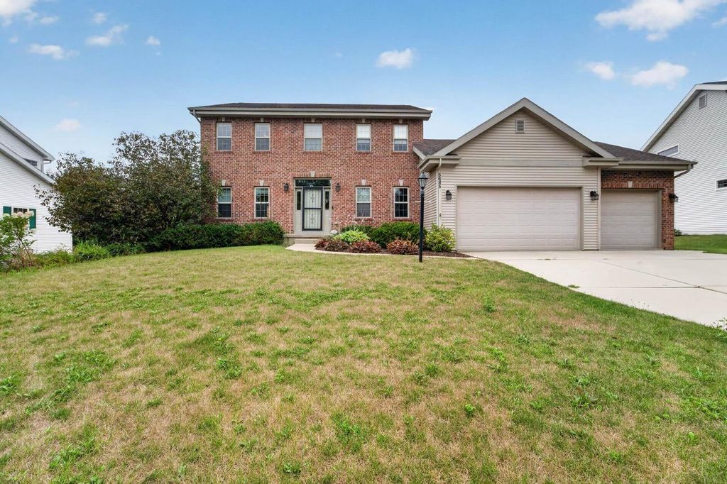 5685 Kinsale Drive, Fitchburg, WI 53711