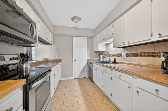 4064 Belle Park Drive 4064, Houston, TX 77072