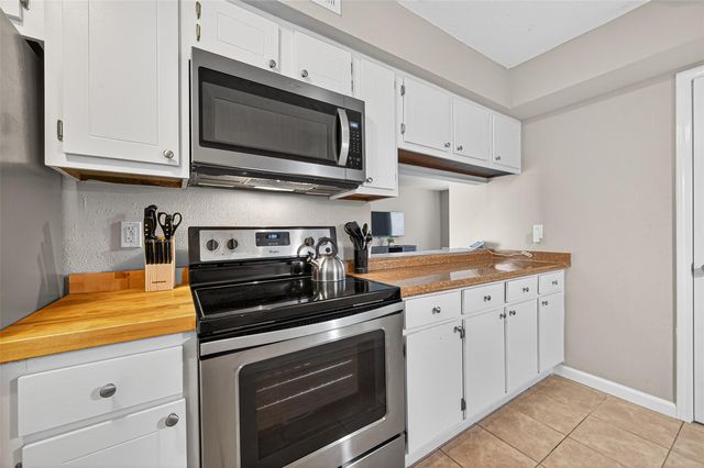 4064 Belle Park Drive 4064, Houston, TX 77072