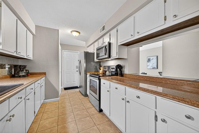 4064 Belle Park Drive 4064, Houston, TX 77072