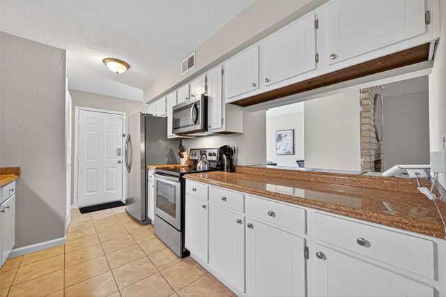 4064 Belle Park Drive 4064, Houston, TX 77072