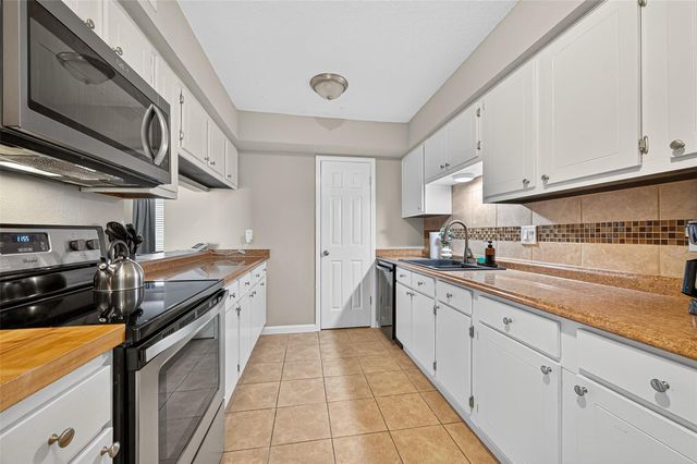 4064 Belle Park Drive 4064, Houston, TX 77072