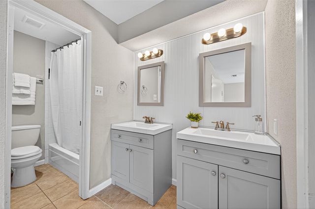 4064 Belle Park Drive 4064, Houston, TX 77072