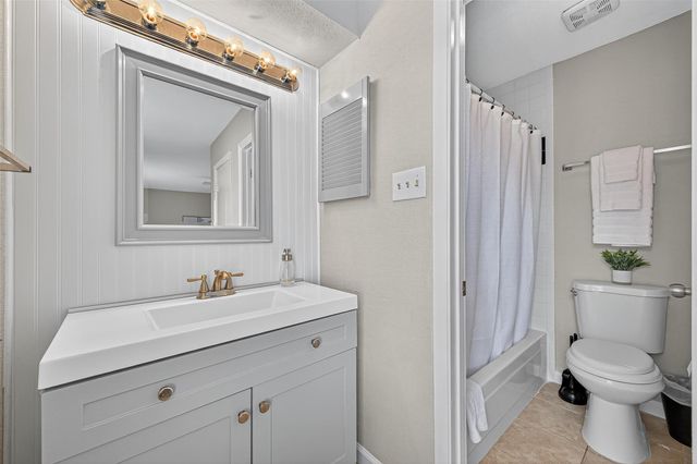 4064 Belle Park Drive 4064, Houston, TX 77072