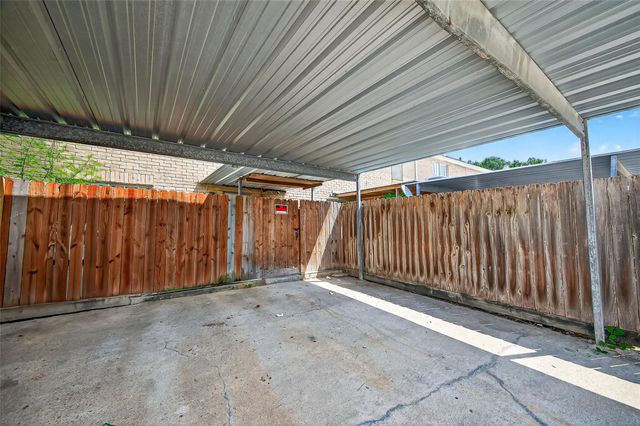 4064 Belle Park Drive 4064, Houston, TX 77072