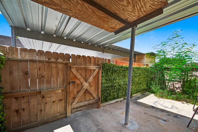 4064 Belle Park Drive 4064, Houston, TX 77072