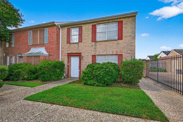 4064 Belle Park Drive 4064, Houston, TX 77072