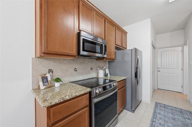 2410 Great Oaks DR 402, Round Rock, TX 78681