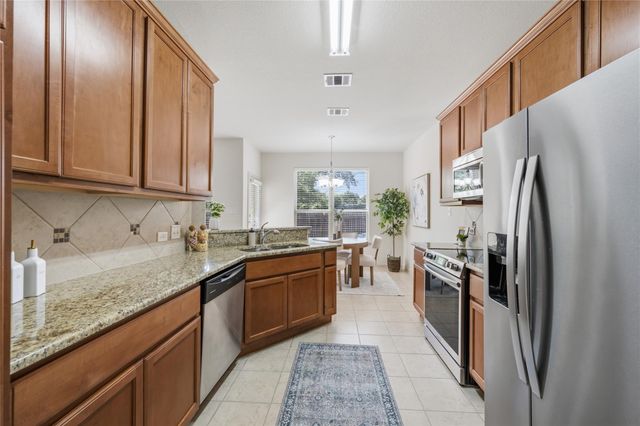 2410 Great Oaks DR 402, Round Rock, TX 78681
