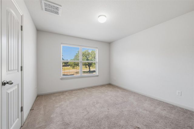 2410 Great Oaks DR 402, Round Rock, TX 78681