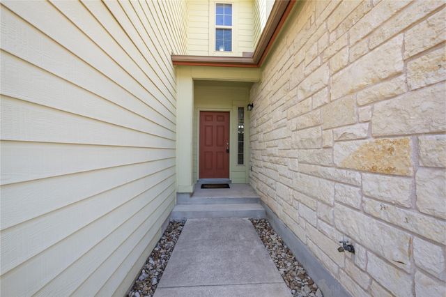 2410 Great Oaks DR 402, Round Rock, TX 78681