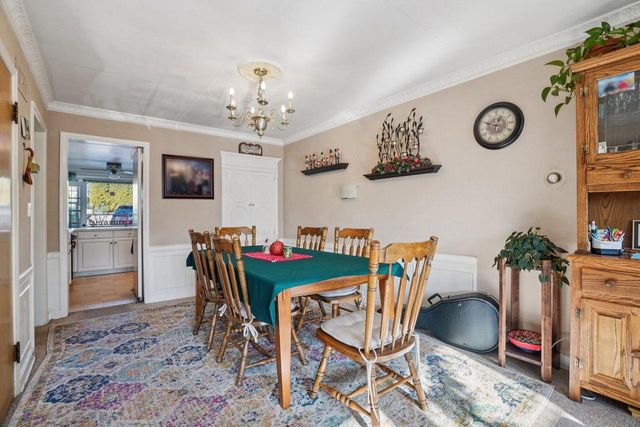 8216 W North AVENUE, Wauwatosa, WI 53213