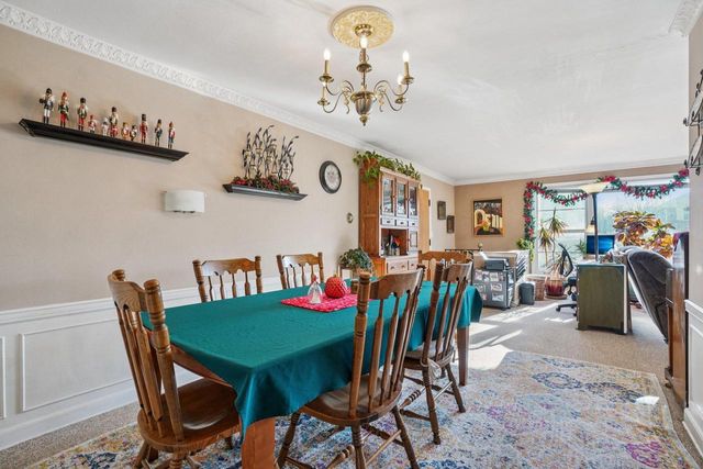 8216 W North AVENUE, Wauwatosa, WI 53213